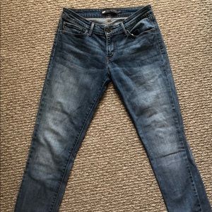 Levi’s Demi Curve Modern Rise Skinny Jean